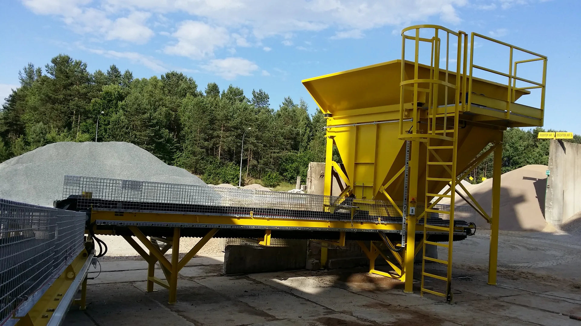 Asphalt mixing plants