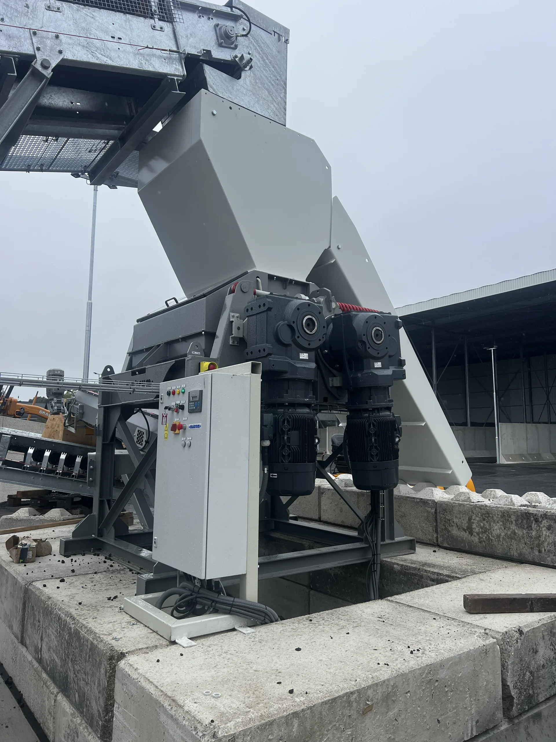 V1 granulator built into a plant