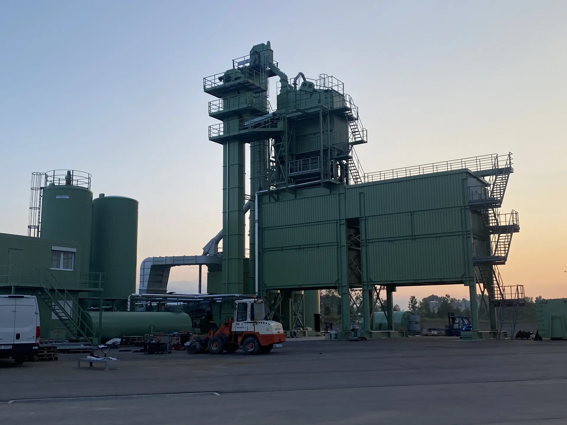 Refurbishment of an older plant — photo 3